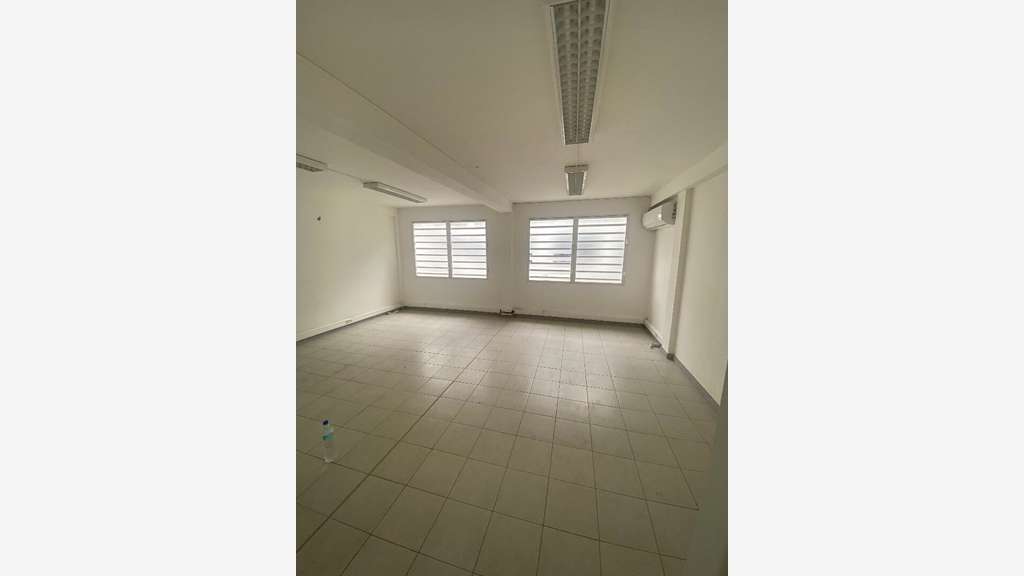 Loue plateaux de bureaux de 125m² Fort de France