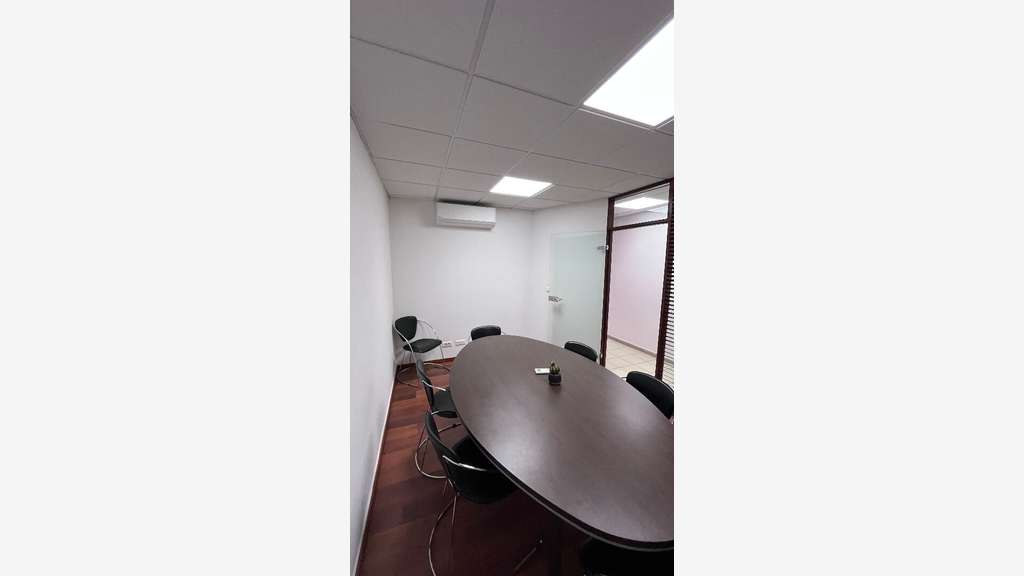 A louer bureaux professionnel 86m² ZF Dillon