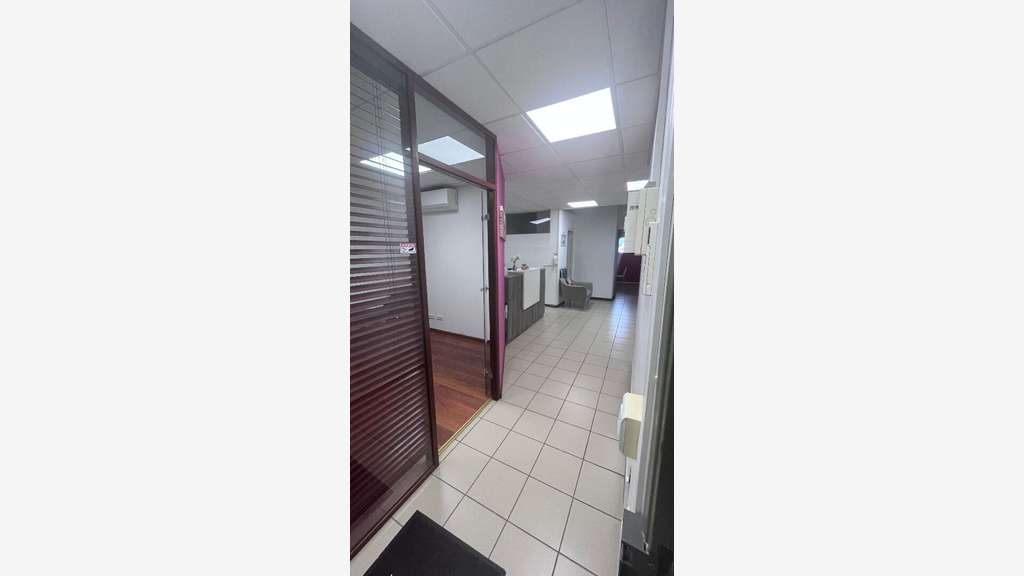 A louer bureaux professionnel 86m² ZF Dillon