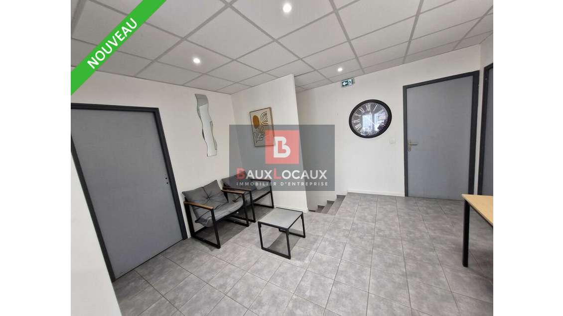 Bureaux lumineux à louer ZI de Valampe à Fos/Mer