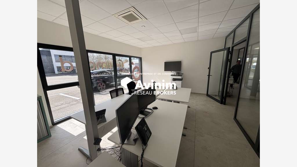 Bureaux premiums 300m² à louer à Dole Foucherans
