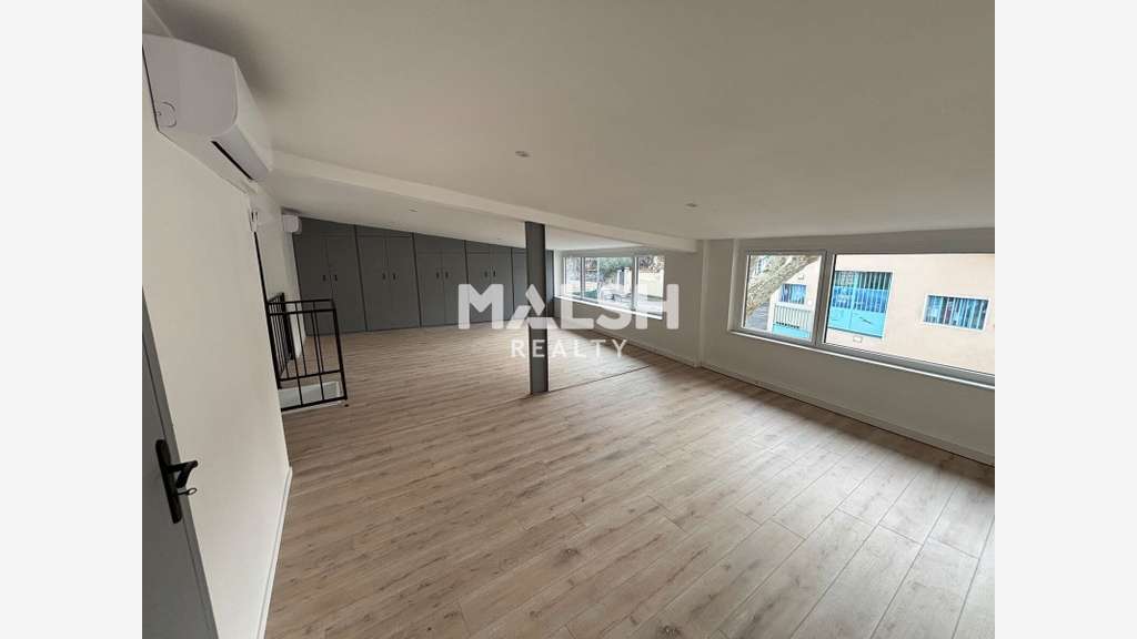 Bureaux rénovés 120m² à louer à Francheville
