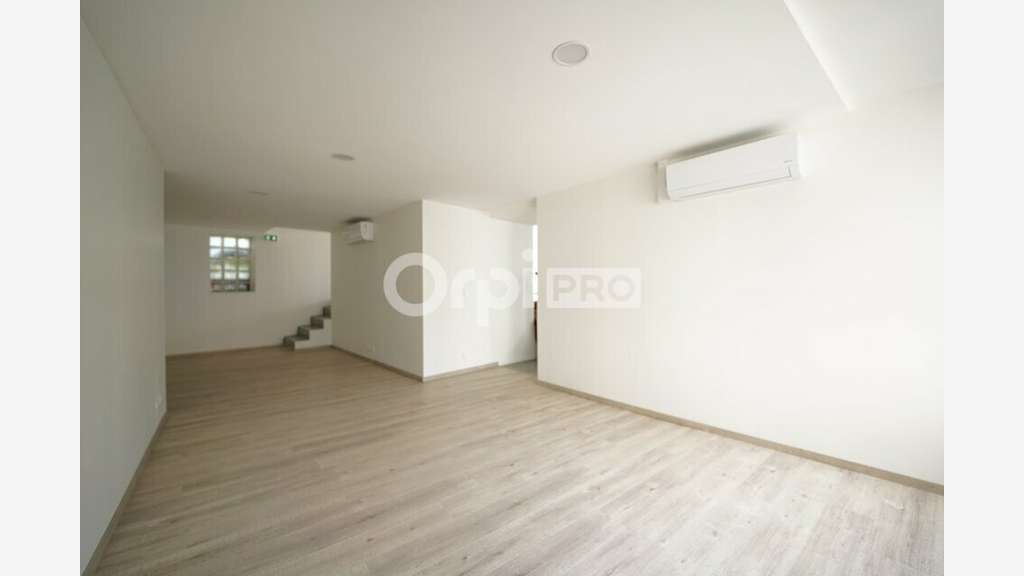 Bureaux à louer 135m² à Francheville