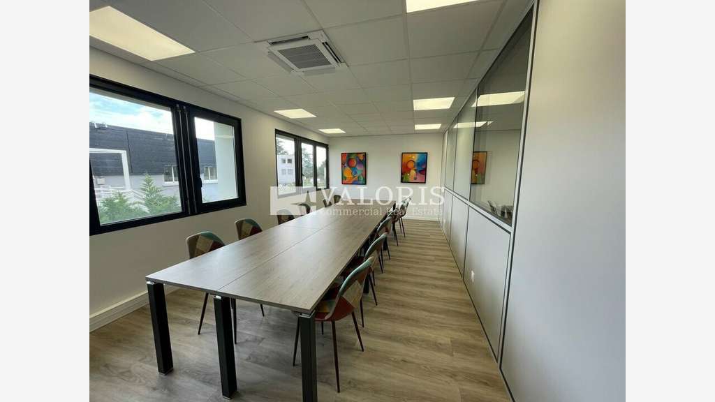 Bureaux 112m² à louer à Francheville 