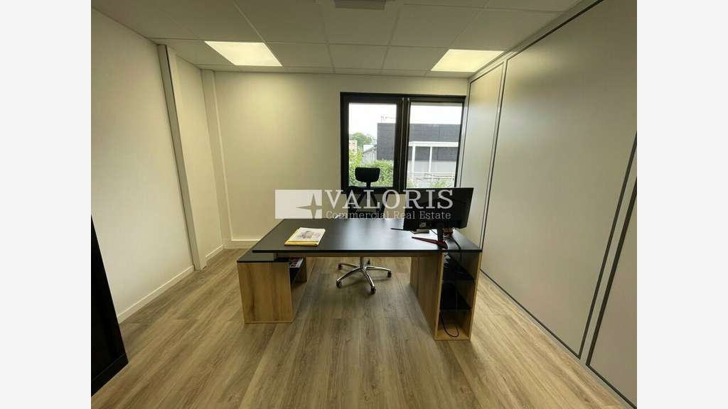 Bureaux 112m² à louer à Francheville 