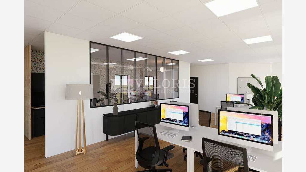 Bureaux 157m² RDC à louer à Francheville