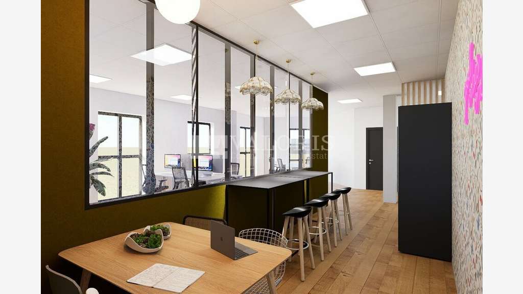Bureaux 157m² RDC à louer à Francheville