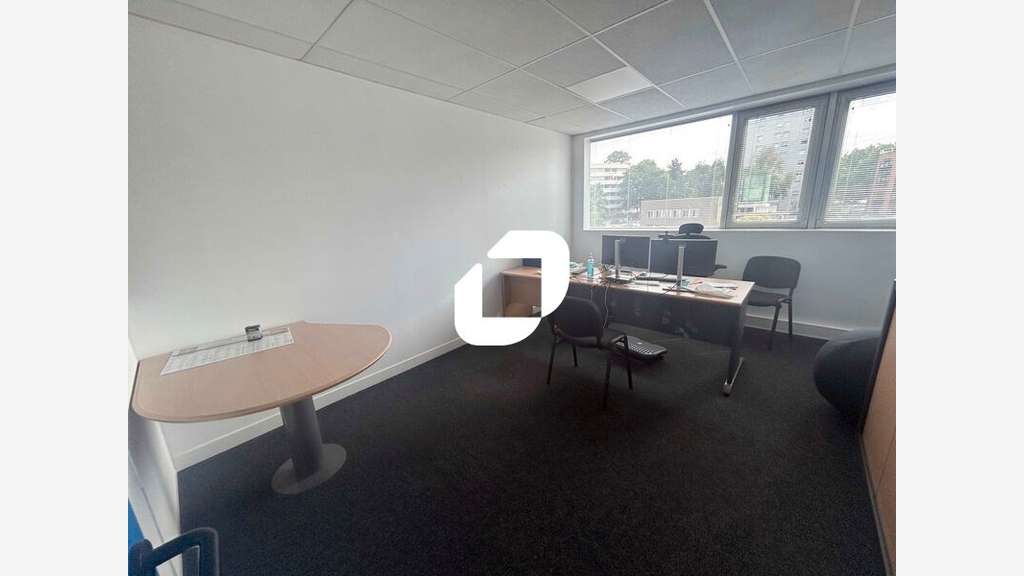 A louer Bureaux 116m² Franconville
