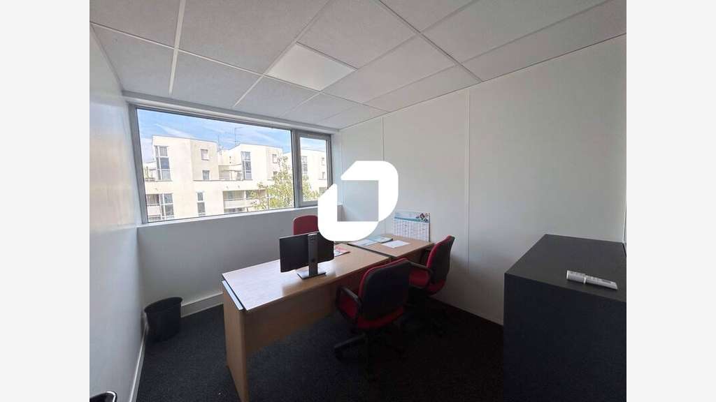 A louer Bureaux 116m² Franconville