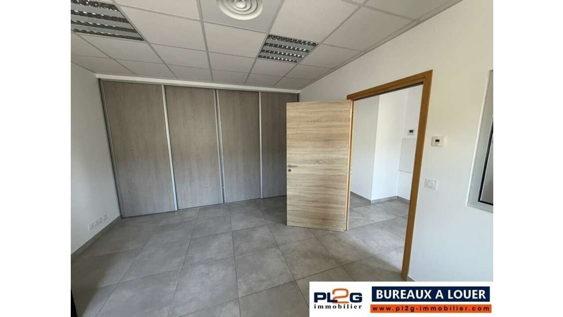 À louer bureaux standing à Fréjus secteur Capitou