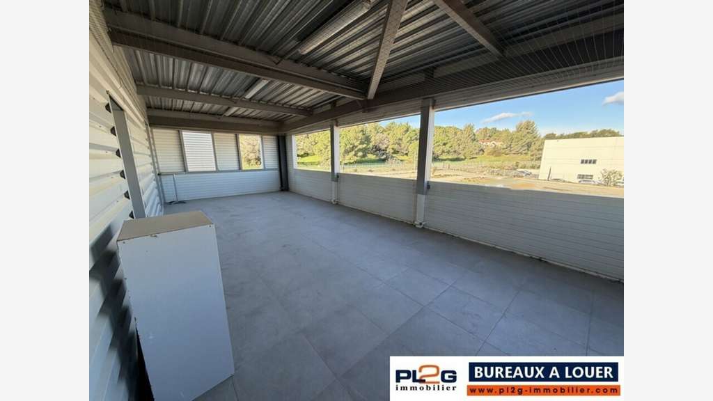 À louer bureaux standing à Fréjus secteur Capitou