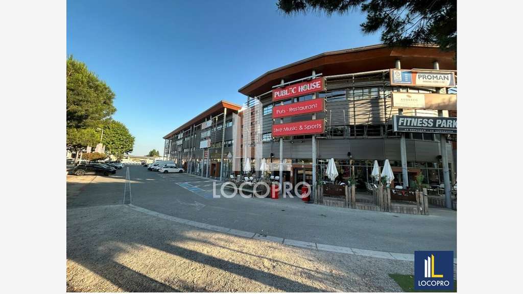 Location bureaux de 434m² Fréjus empl dynamique