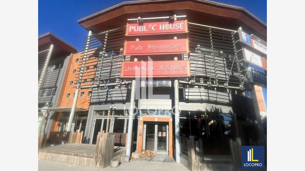 Location bureaux de 434m² Fréjus empl dynamique