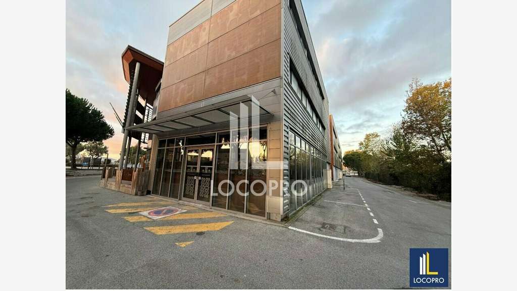 A louer bureaux 80m² R+2 à Fréjus