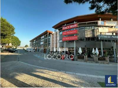 A louer bureaux 80m² R+2 à Fréjus