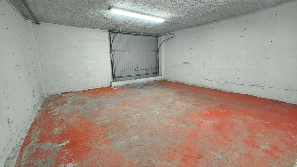 Local professionnel en duplex 70m² avec garage