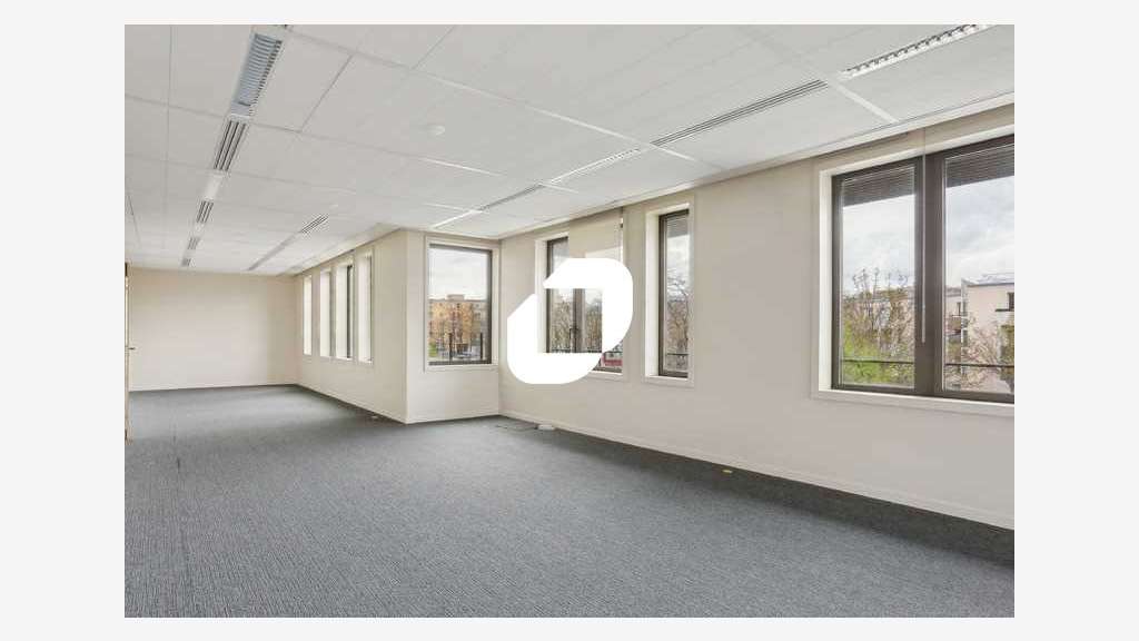 A louer Bureaux 2984m² Fresnes