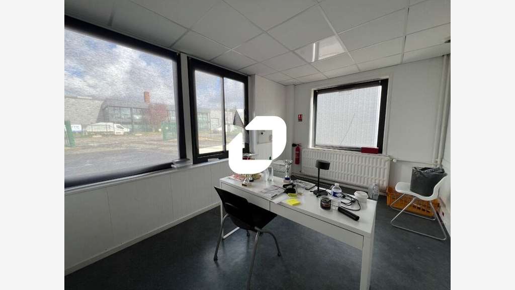 A louer Bureaux 166m² Fretin