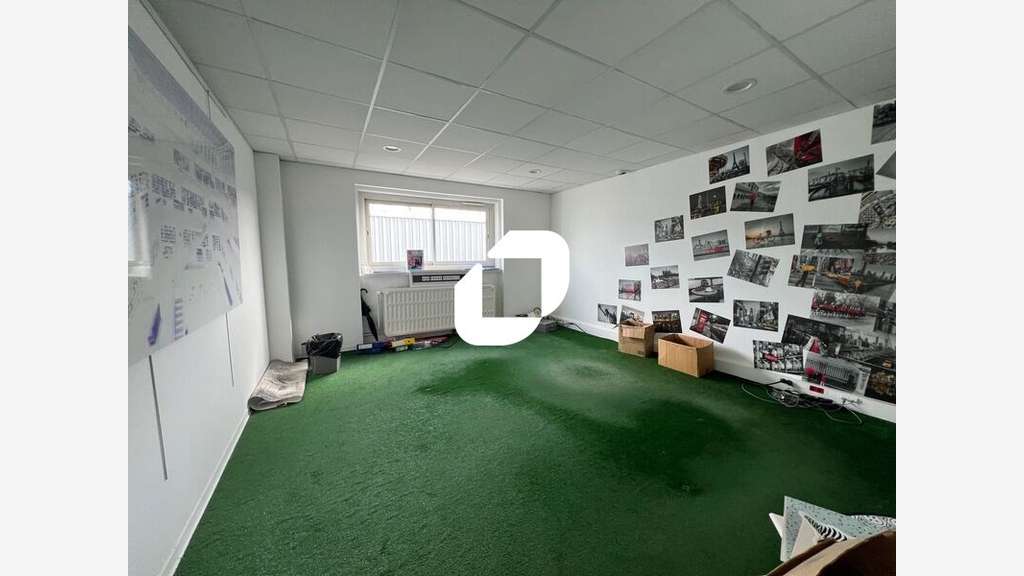 A louer Bureaux 166m² Fretin