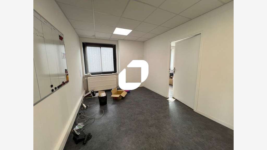 A louer Bureaux 166m² Fretin