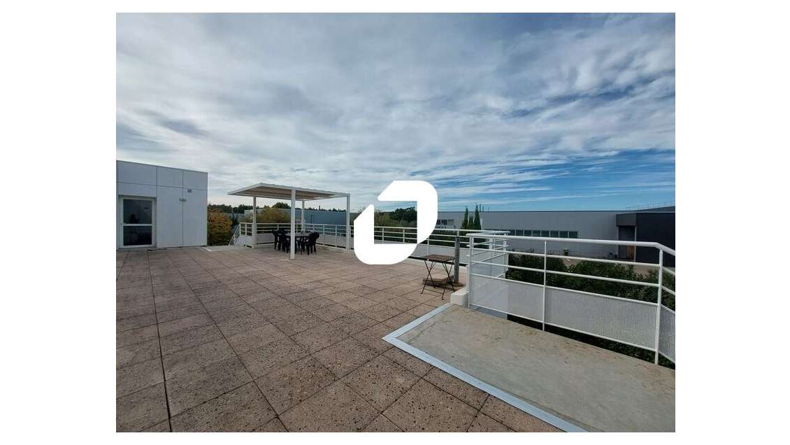 A louer Bureaux 454m² Gallargues le montueux