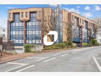A louer Bureaux 362m² Garches