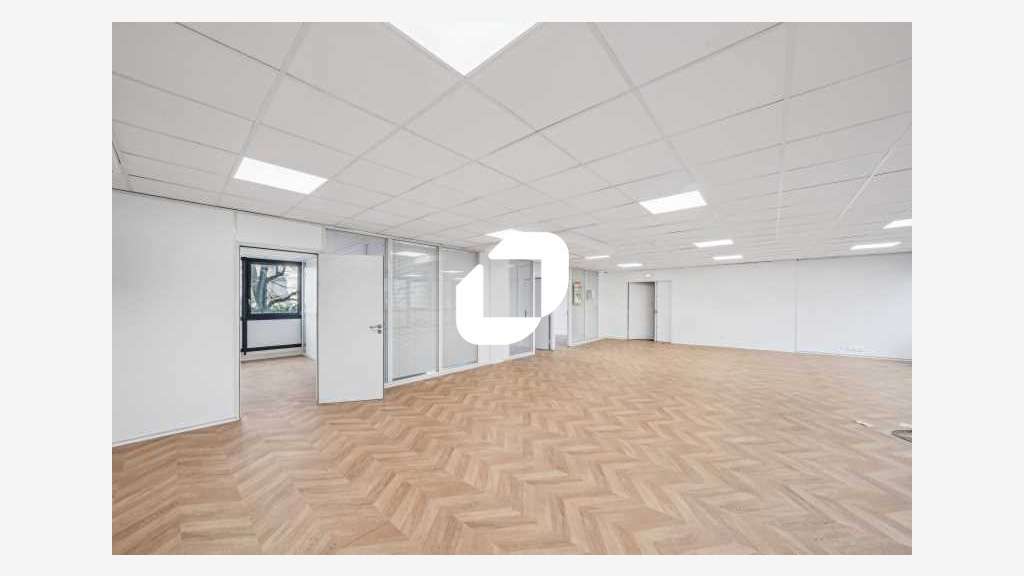 A louer Bureaux 190m² Garches