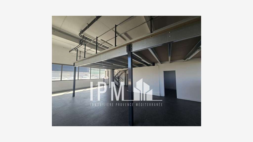 A louer bureaux 215m² Puits Yvon Morandat Gardanne