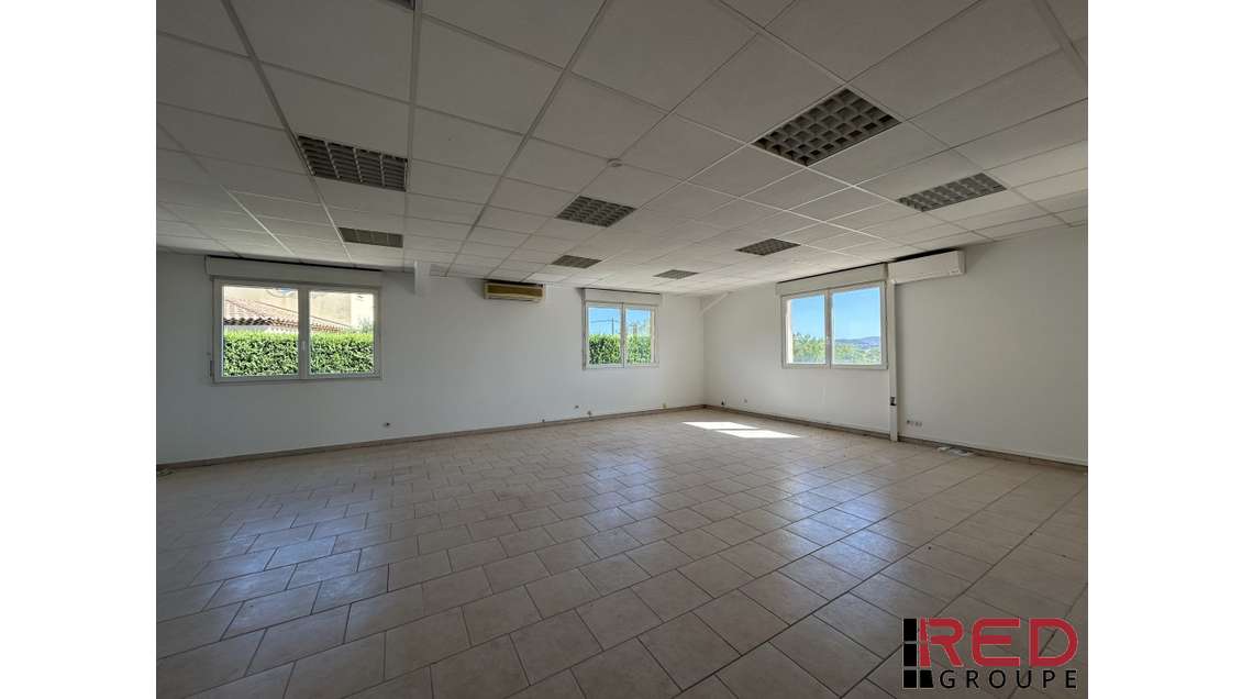 Bureau 110m² R+1 à louer zone d'activité Gardanne 