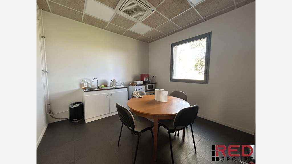A louer bureaux 12 à 36m² dans un espace partagé