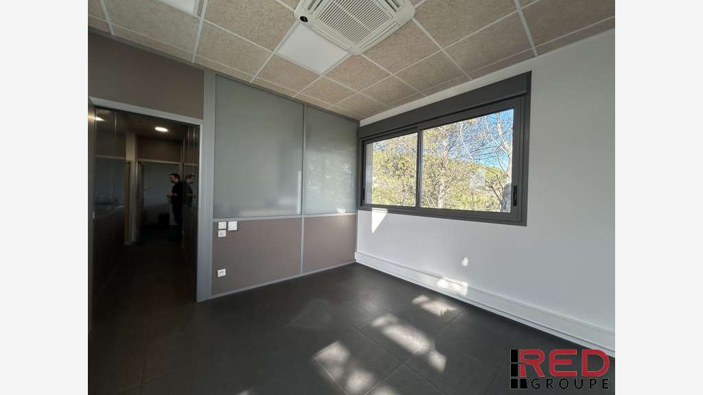 A louer bureaux 12 à 36m² dans un espace partagé