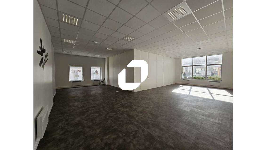 A louer Bureaux 1495m² Garges les gonesse
