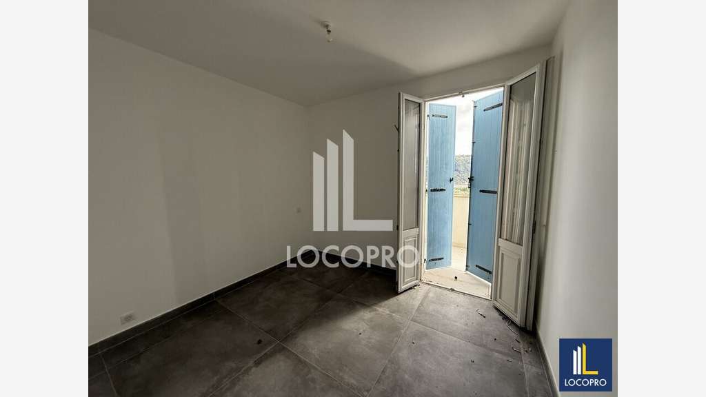 A louer bureaux 70m² idéalement situés à Gattières