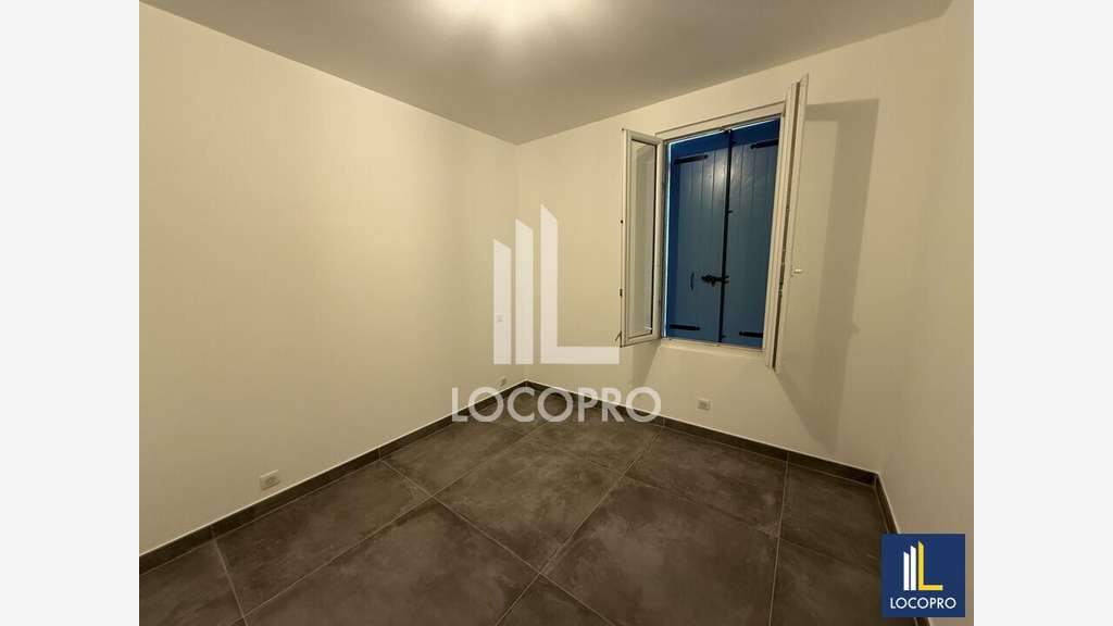 A louer bureaux 70m² idéalement situés à Gattières