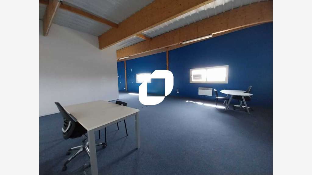 A louer Bureaux 180m² Gazeran