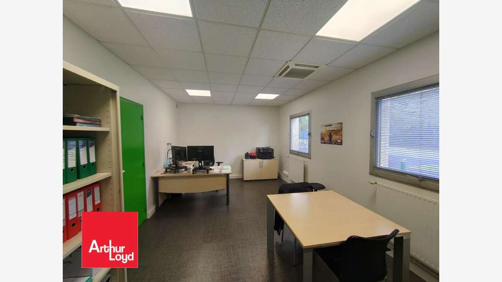 A louer bureaux 310m² R+1 ZI de Gellainville