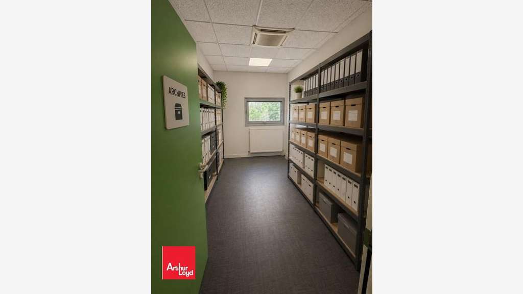 A louer bureaux 310m² R+1 ZI de Gellainville