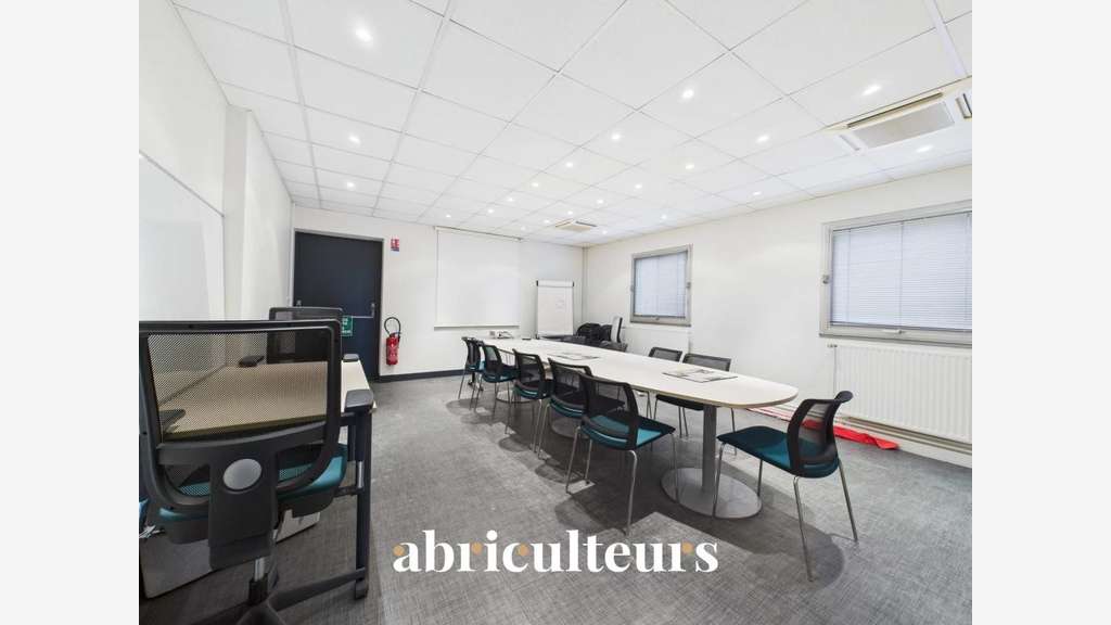 Location de Bureau à 1h de Paris à proximité de Ch