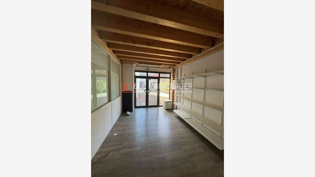 A louer bureaux 589m² en parc tertiaire Gémenos