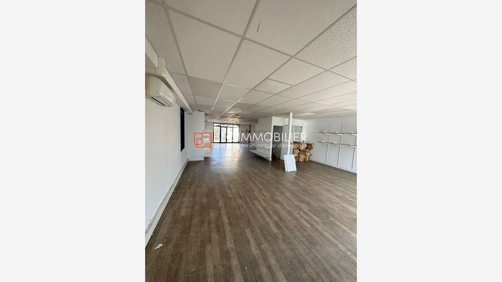 A louer bureaux 589m² en parc tertiaire Gémenos