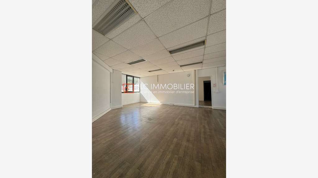 A louer bureaux 425m² parc tertiaire Gémenos