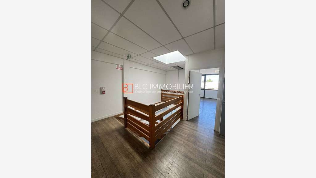 A louer bureaux 215m² parc dynamique Gémenos