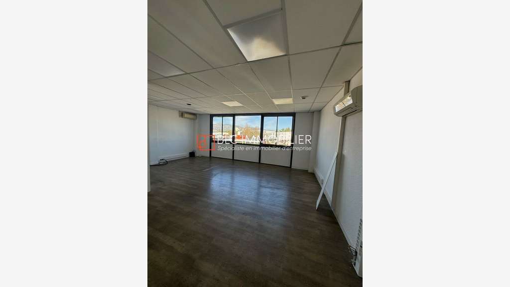 A louer bureaux 215m² parc dynamique Gémenos