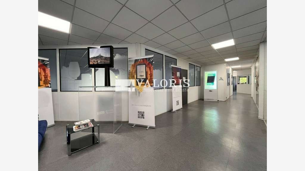 Bureaux 754m² divisible à louer à Gémenos