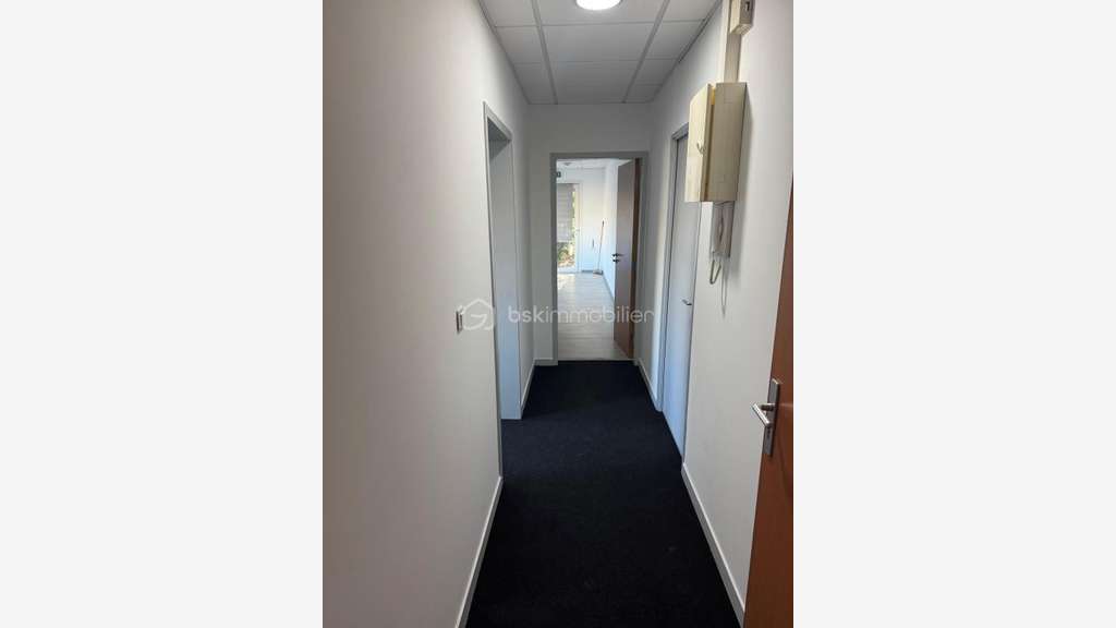 ? OPPORTUNITÉ - BUREAUX À VENDRE - GÉMENOS - 149 0