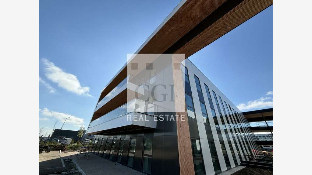 Vente bureaux de 155m² modernes Genas parc Everest