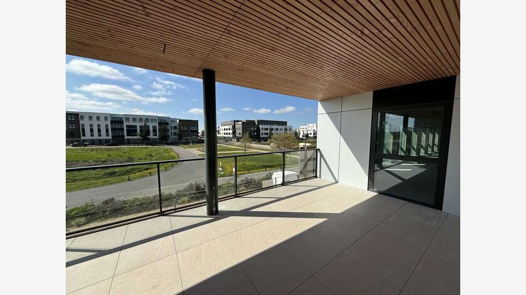 Vente bureaux de 155m² modernes Genas parc Everest