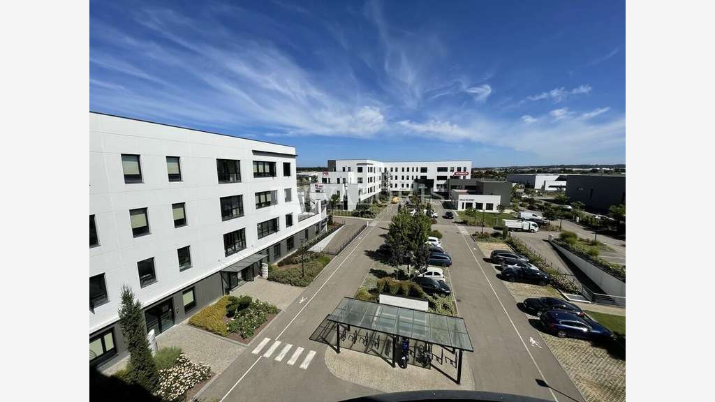 Bureaux neufs à partir de 183m² à louer à Genas