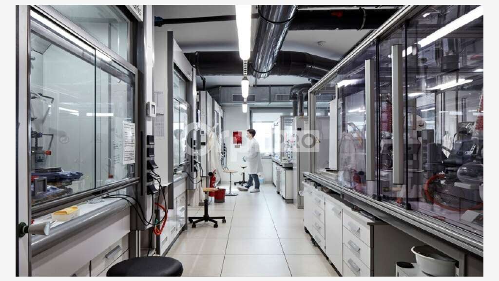 Bureaux 308 m² et 340 m² à louer à Genas