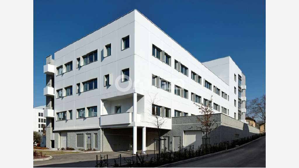 Bureaux 308 m² et 340 m² à louer à Genas